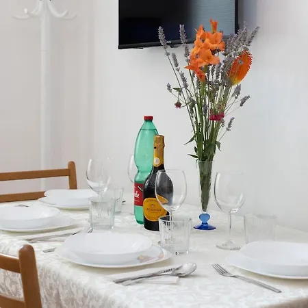 Bgy Airport 10min Casa Moderna Con Ampio Balcone Apartment