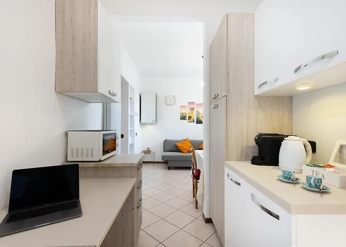 Bgy Airport 10min Casa Moderna Con Ampio Balcone Apartman *